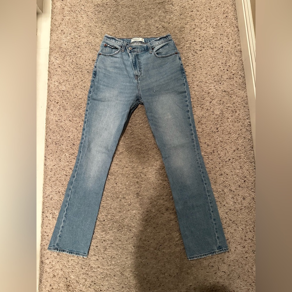 Abercrombie & Fitch (The 90's slim straight ultra High Rise)